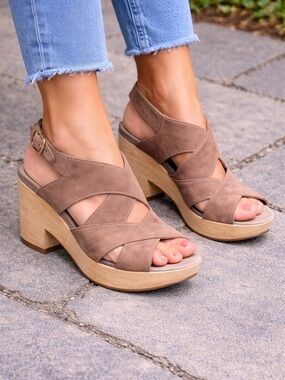 Earthies Monaco Brown Suede Platform Clogs | Wood Heel | Size 7.5